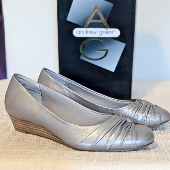 Andrew Geller Shoes - 🆕(NIB)Andrew Geller Watonna Wedges